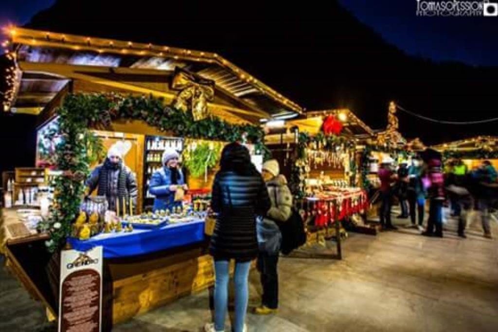 Mercatini Di Natale Aosta.I Mercatini Di Natale Della Valle D Aosta 2019 Da Non Perdere I Mercatini Di Natale Della Valle D Aosta 2019 Da Non Perdere Date E Programmi